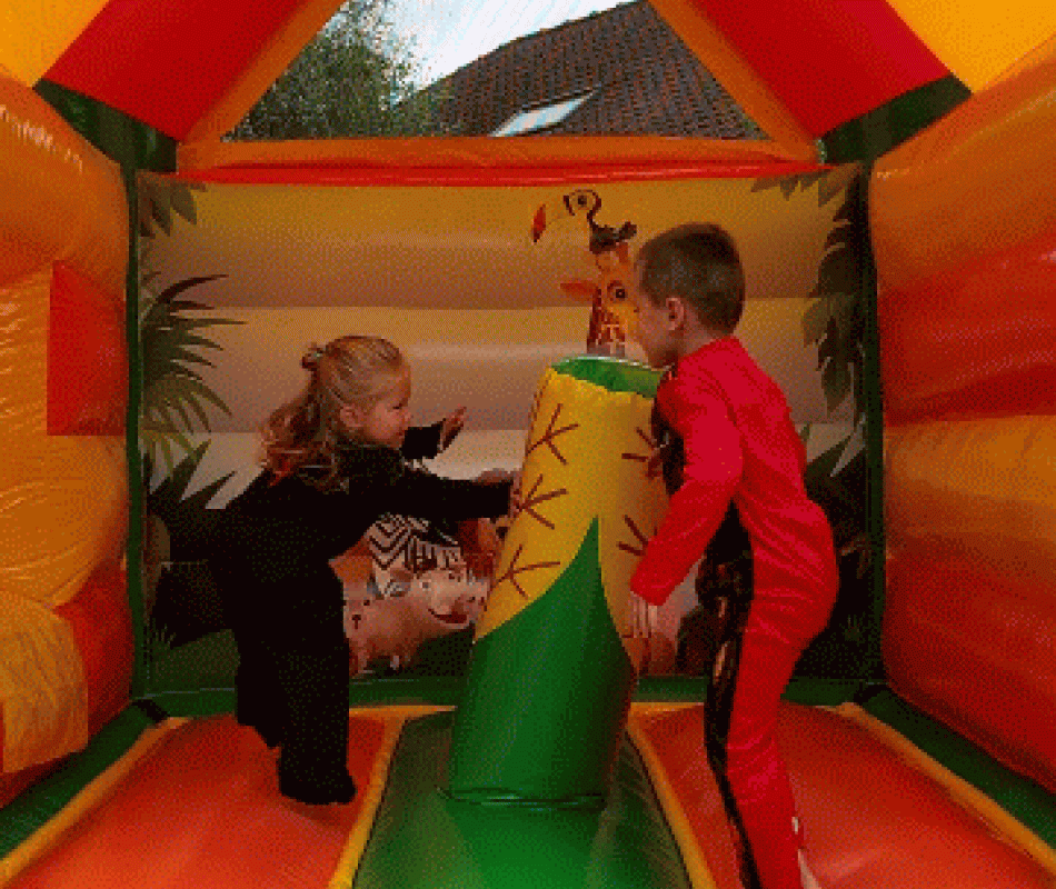 Een springkasteel huren doe je bij EenSpringkasteel.be